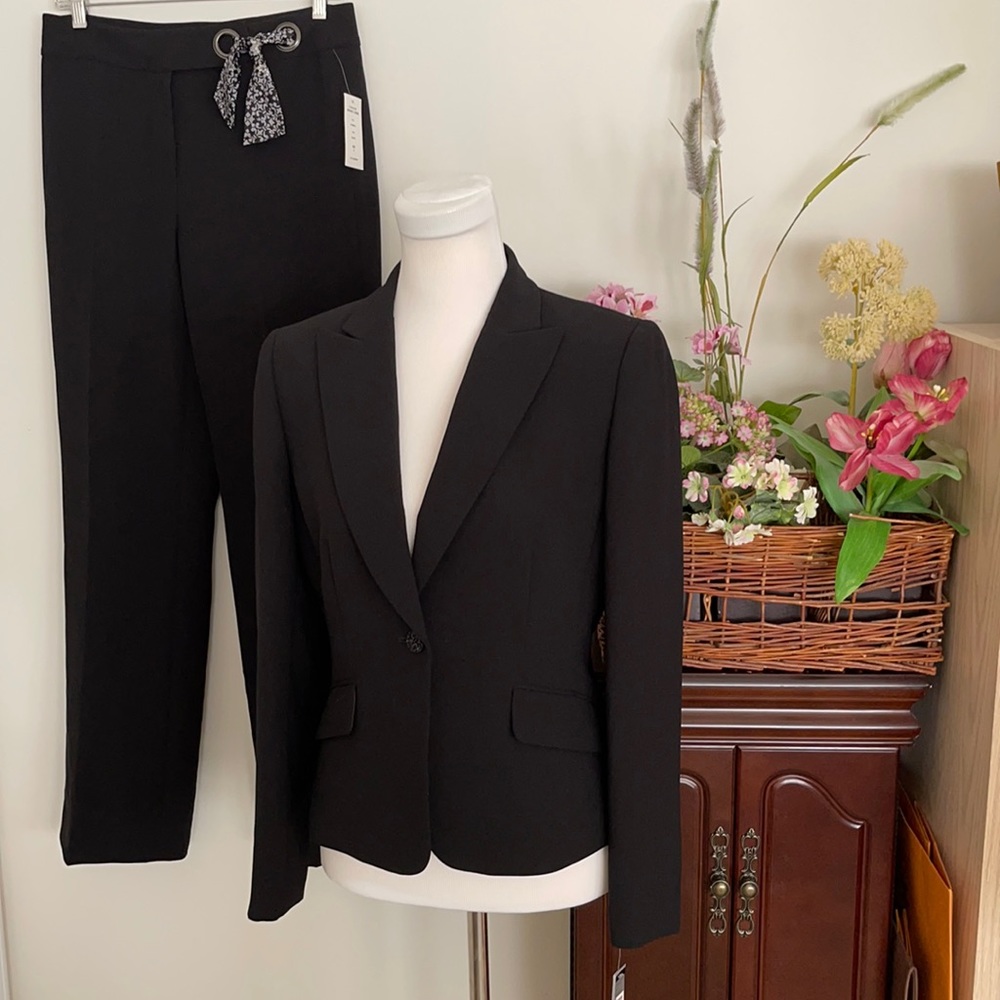 NWT Tahari Women’s Black Tailored Pantsuit - Picture 2 of 16